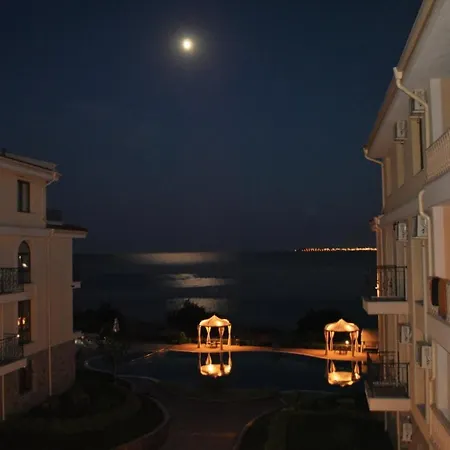 Daire Royal Bay
